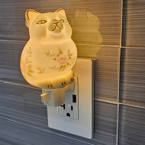 Porcelain 24k cat night light - Picture 6 of 6